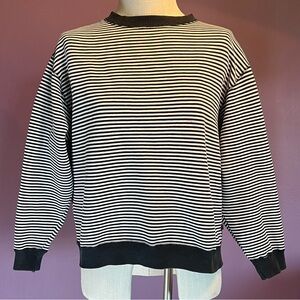 Vintage ESPRIT Black & White Striped Crewneck Sweatshirt 🖤🤍🖤